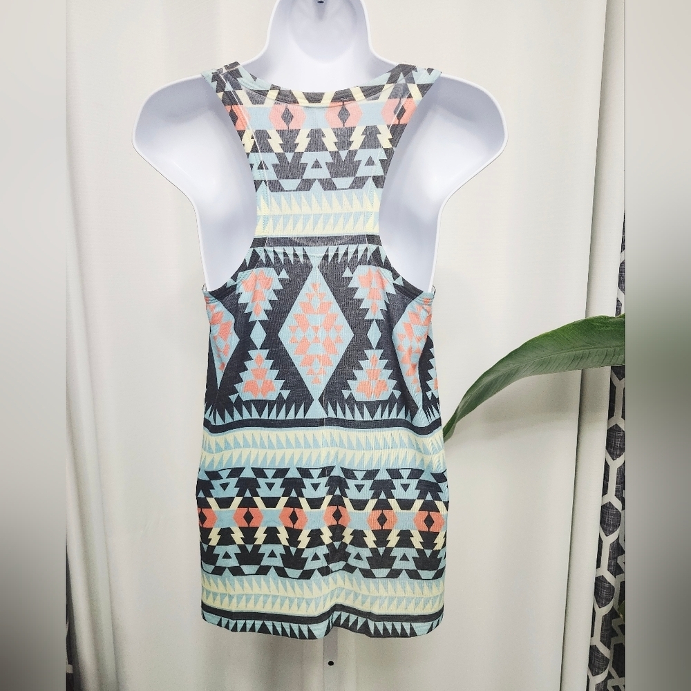 Enti Aztec Print Sleeveless Top - Picture 2 of 4